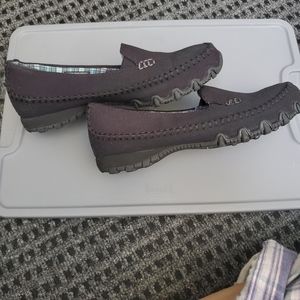 Skechers SlipOn Loafer